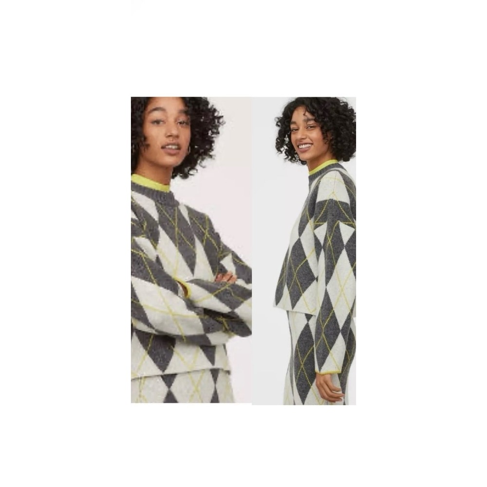 Pringle of Scotland ร H&M sweater (L) & skirt (XL)